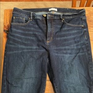 BUNDLE!!! 3 pairs of worn once to never worn LOFT jeans!!